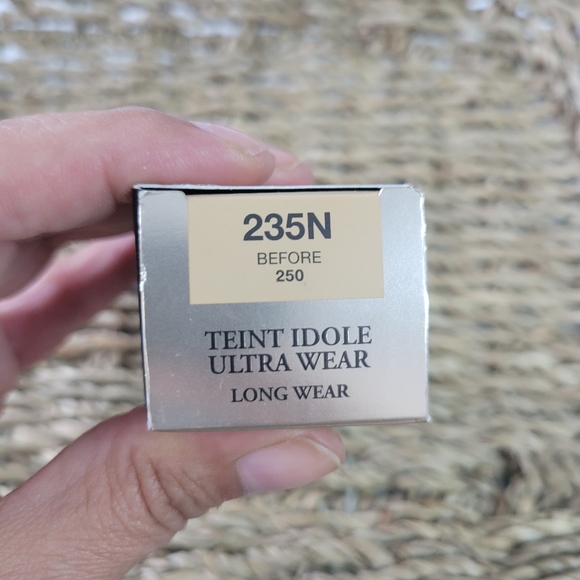 Lancome Teint Idole Ultra Wear Foundation 235N SPF25 Breathable Long Wear NIB - Picture 2 of 8